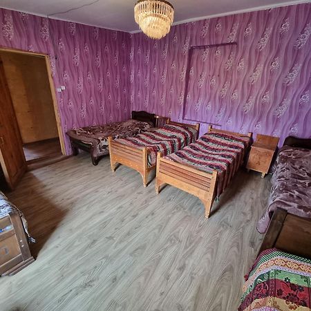 Guest House Buba Usguli Szoba fotó